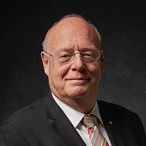 Dr Graeme Blackman